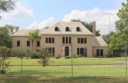 Farm Property in Colorado County, Texas