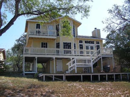 Lakefront Property in Jim Wells County, Texas
