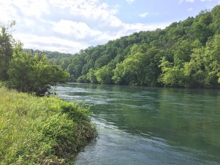 Beachfront Property in Anderson County, Tennessee