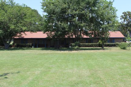 Property in Lamar County, Texas