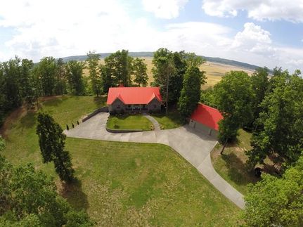 Farm Property in Humphreys County, Tennessee