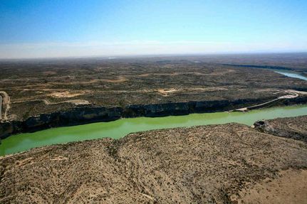 Waterfront Property in Val Verde County, Texas