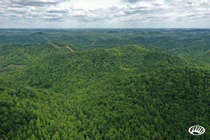 Property in Leslie County, Kentucky