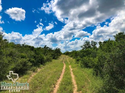 Farm Property in Duval County, Texas