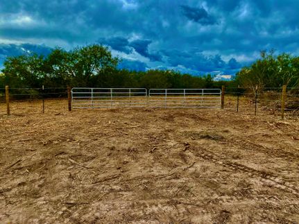 Farm Property in Duval County, Texas