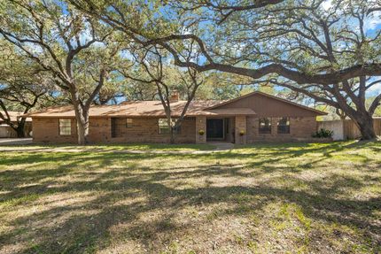 Residential Property in Atascosa County, Texas