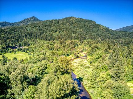 Farm Property in Douglas County, Oregon
