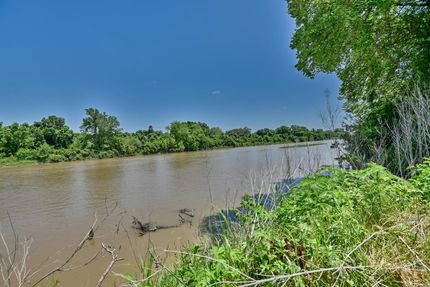Farm Property in Fayette County, Texas