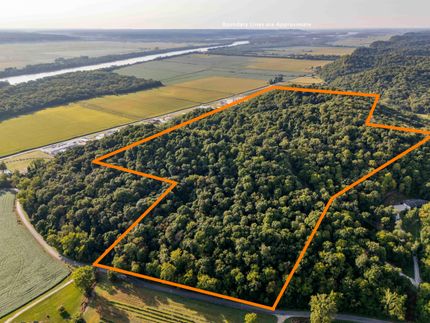 Farm Property in Calhoun County, Illinois