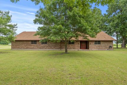 Residential Property in Ellis County, Texas