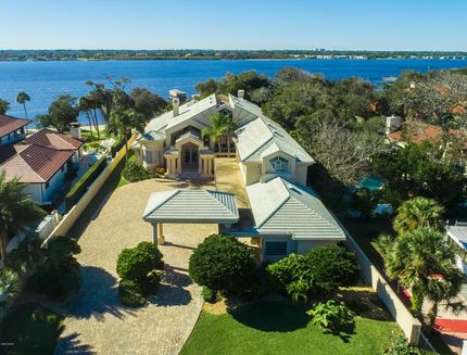 Lakefront Property in Volusia County, Florida