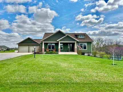 Farm Property for sale in Washington County, Iowa