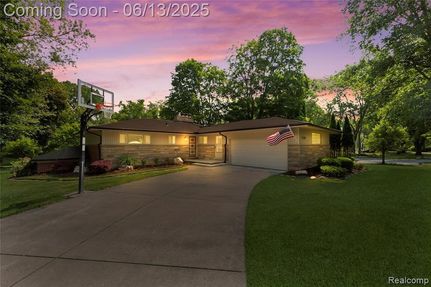 Ranch Property for sale in Oakland County, Michigan