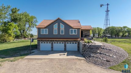 Farm Property for sale in Lincoln County, South Dakota