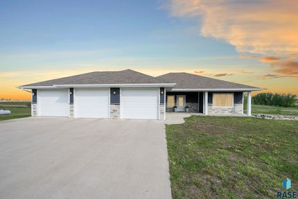 Farm Property for sale in Lake County, South Dakota