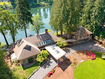 Lakefront Property for sale in Clackamas County, Oregon