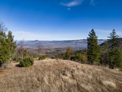 Farm Property for sale in Jackson County, Oregon