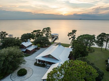 Lakefront Property for sale in Berkeley County, South Carolina