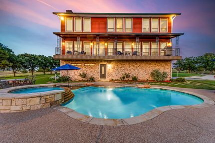 Farm Property in Johnson County, Texas