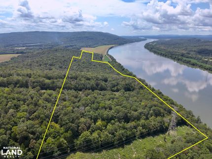 Lakefront Property for sale in Jackson County, Alabama