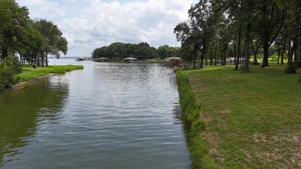 Waterfront Property for sale in Navarro County, Texas