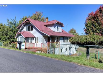 Lakefront Property for sale in Columbia County, Oregon