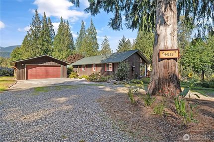 Lakefront Property for sale in Skagit County, Washington