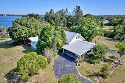 Waterfront Property for sale in Highlands County, Florida