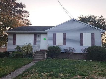 Property for sale in Suffolk County, New York