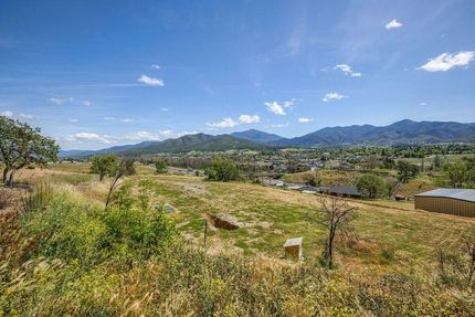 Property for sale in Jackson County, Oregon