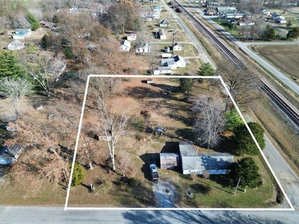 Residential Property for sale in Wayne County, Illinois