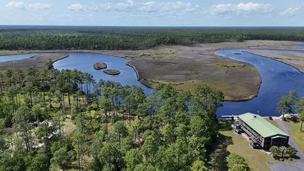 Lakefront Property for sale in Franklin County, Florida