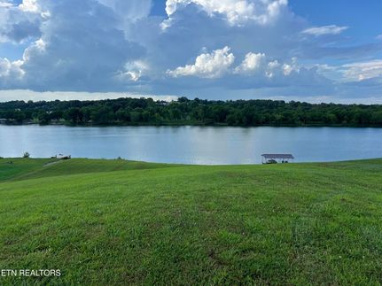 Waterfront Property for sale in Loudon County, Tennessee