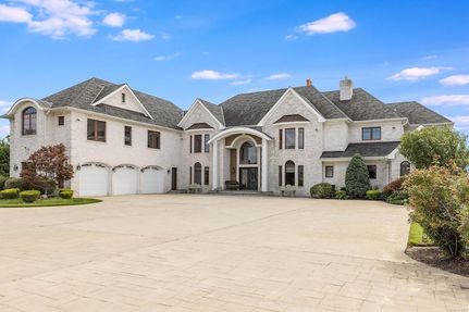 Property for sale in Suffolk County, New York