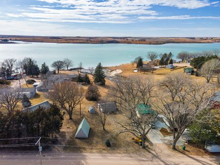 Lakefront Property for sale in Sherman County, Nebraska