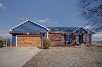 Residential Property for sale in Pike County, Illinois