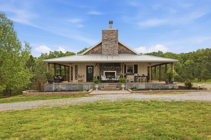 Farm Property in Saline County, Illinois