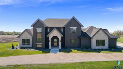 Farm Property for sale in Minnehaha County, South Dakota