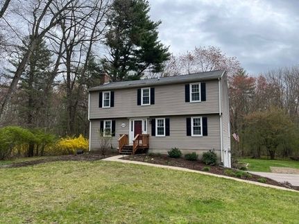 Ranch Property for sale in Middlesex County, Massachusetts