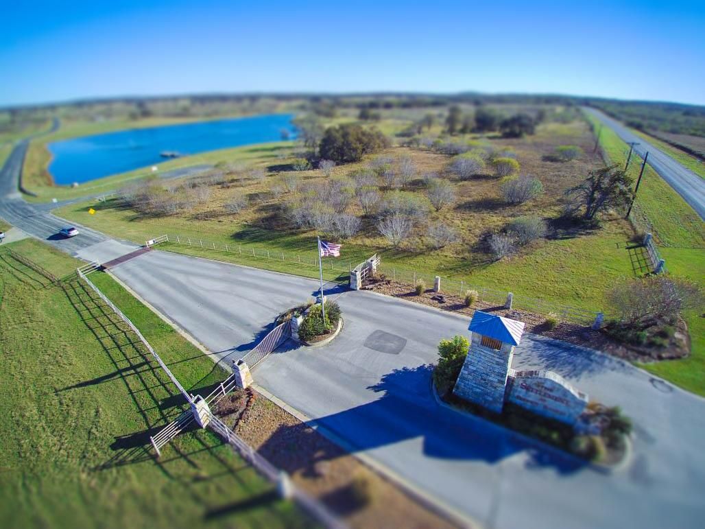 Lot 2 Settlement Way, Luling, TX 78648 Land and Farm