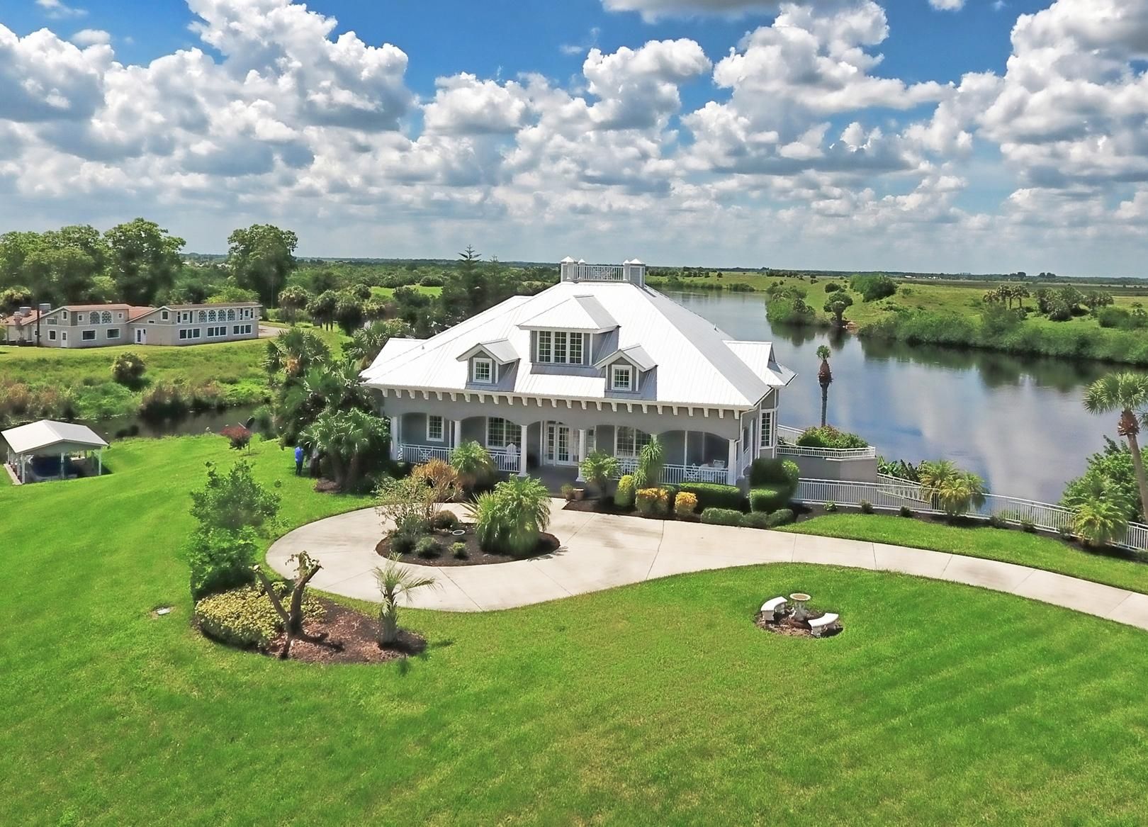 4.04 Acres, Seminole Circle, Labelle, FL 33935 Land and Farm