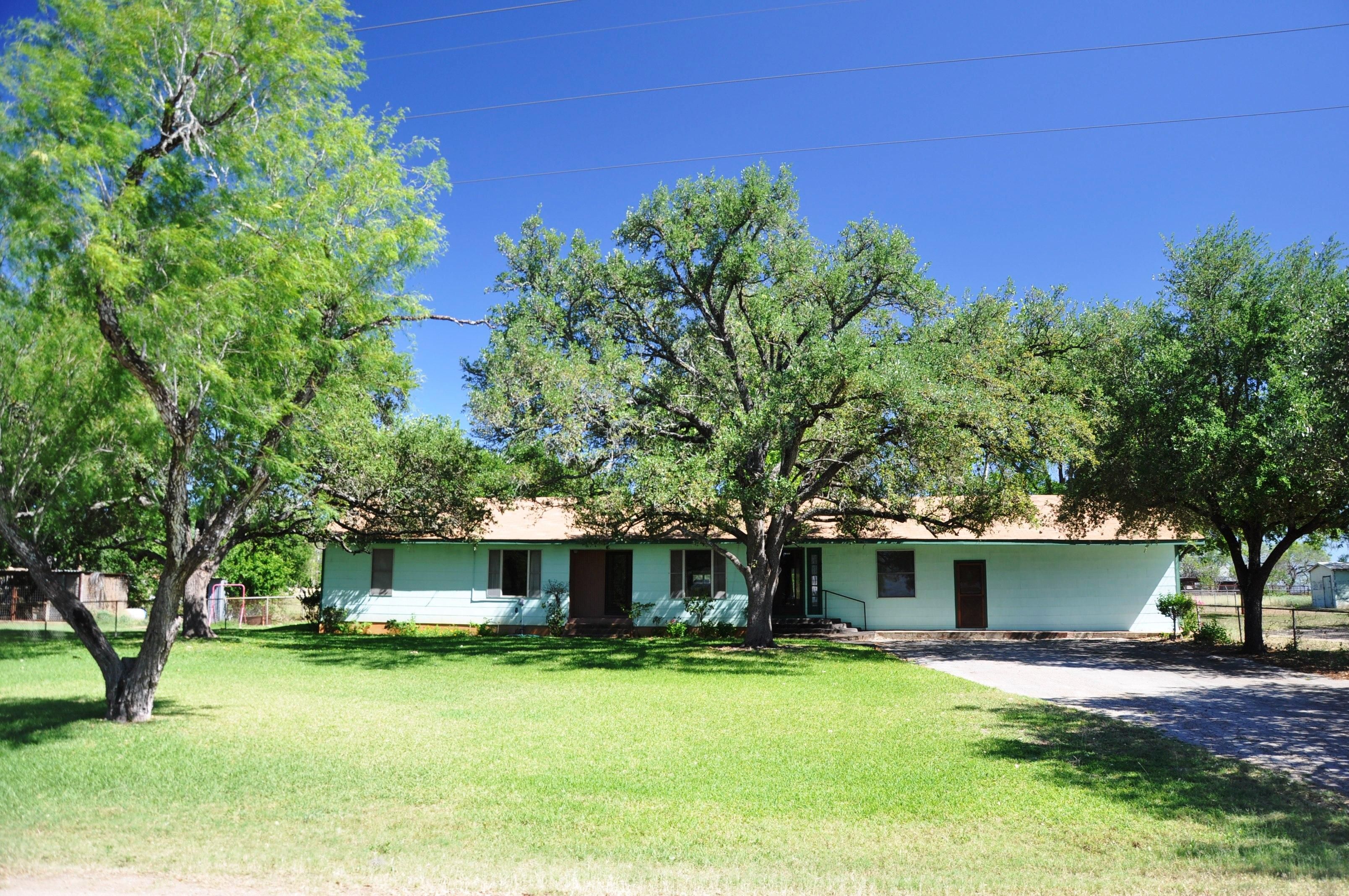 1 Acres, Corlena Avenue, Charlotte, TX 78011 Land and Farm