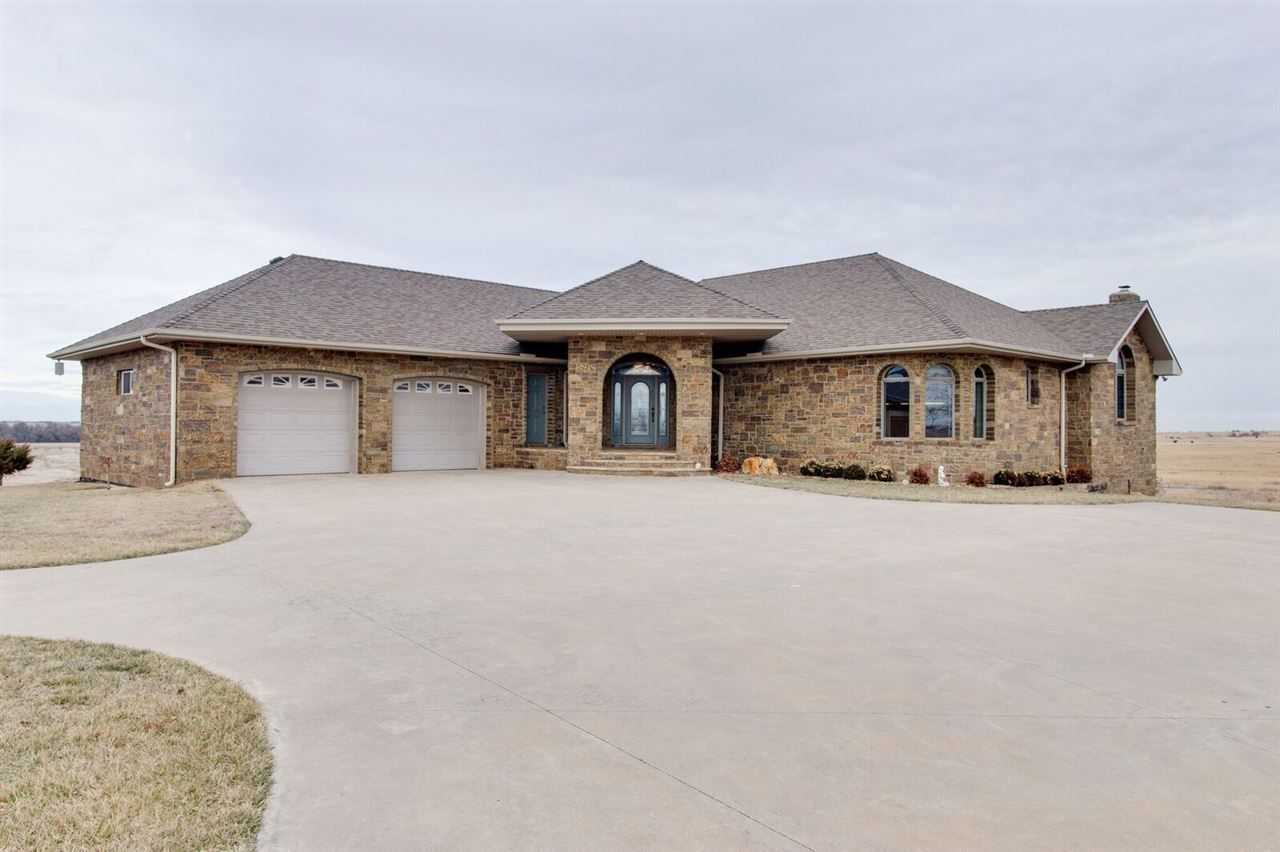 10 Acres, 18101 Whiteside Rd, Pretty Prairie, KS 67570 Land and Farm