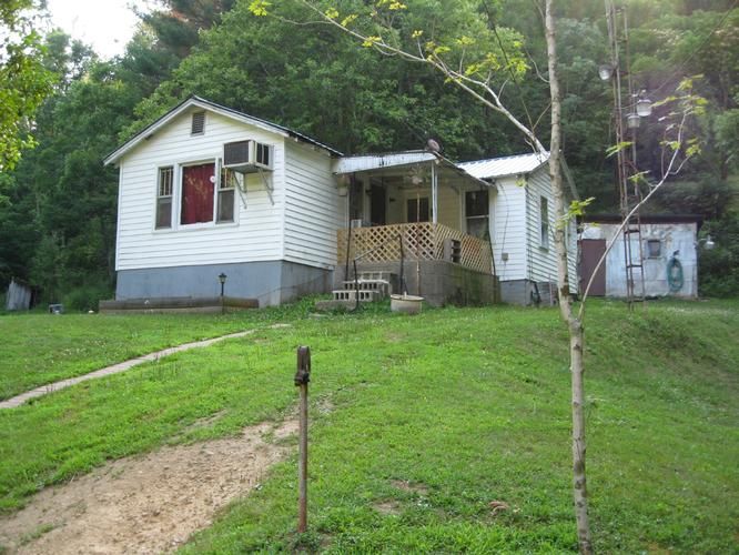 544 HATHAWAY RUN ROAD, GRANTSVILLE, WV 26147 Land and Farm