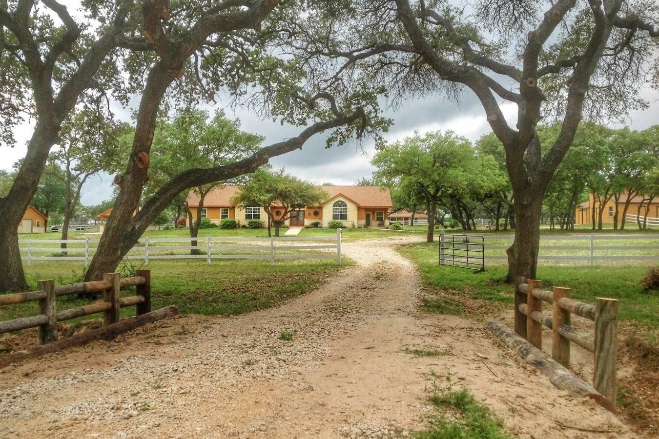 50 Acres, 496 PR 7822, Natalia, TX 78059 Land and Farm