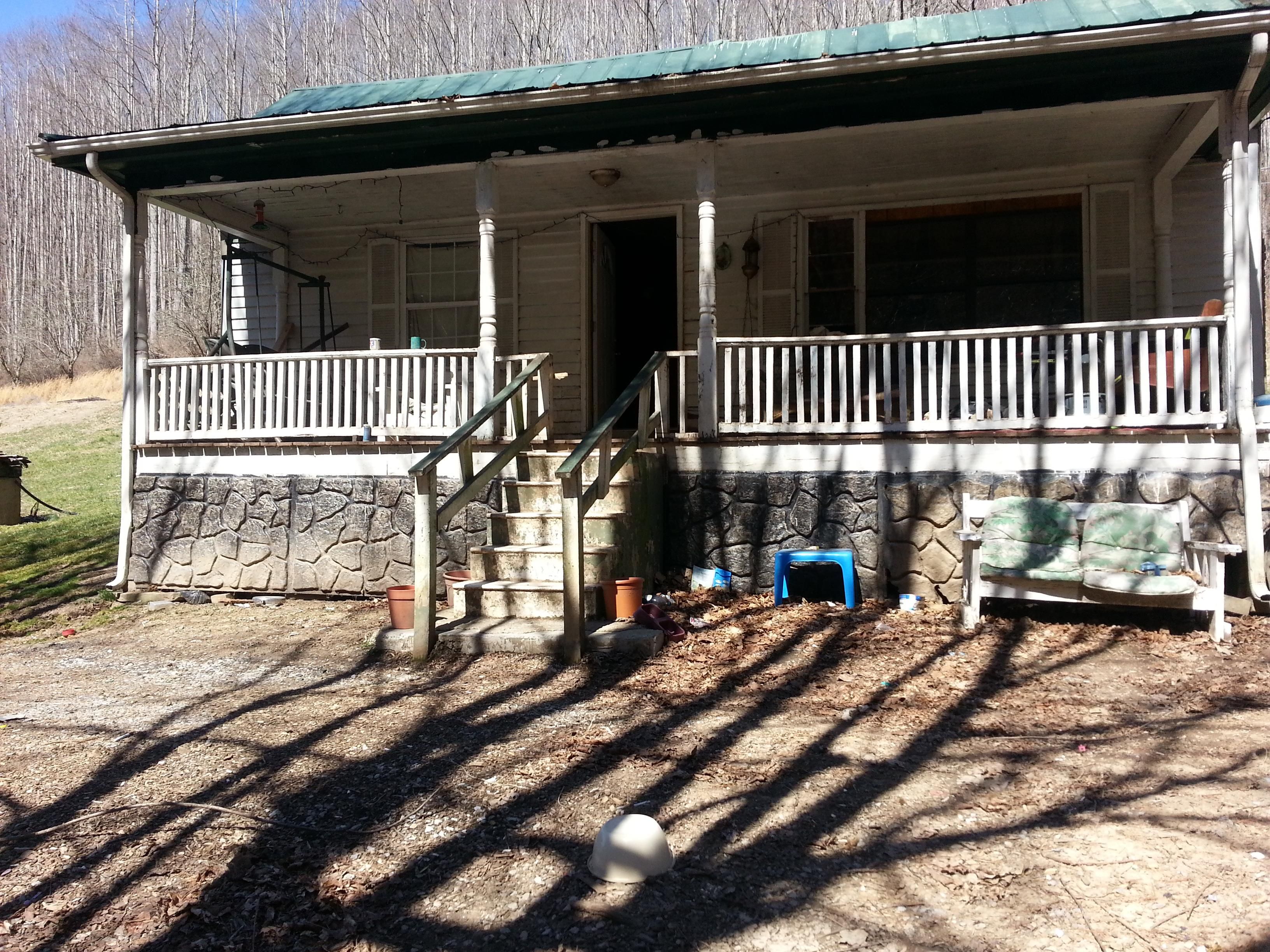 4 Acres, 7381 Dry Fork RD, North Tazewell, VA 24630 Land and Farm