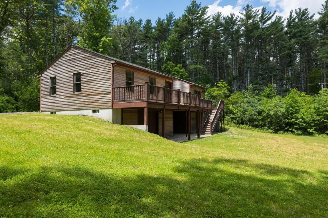 7 Acres, 514 Snipatuit Road, Rochester, MA 02770 Land and Farm