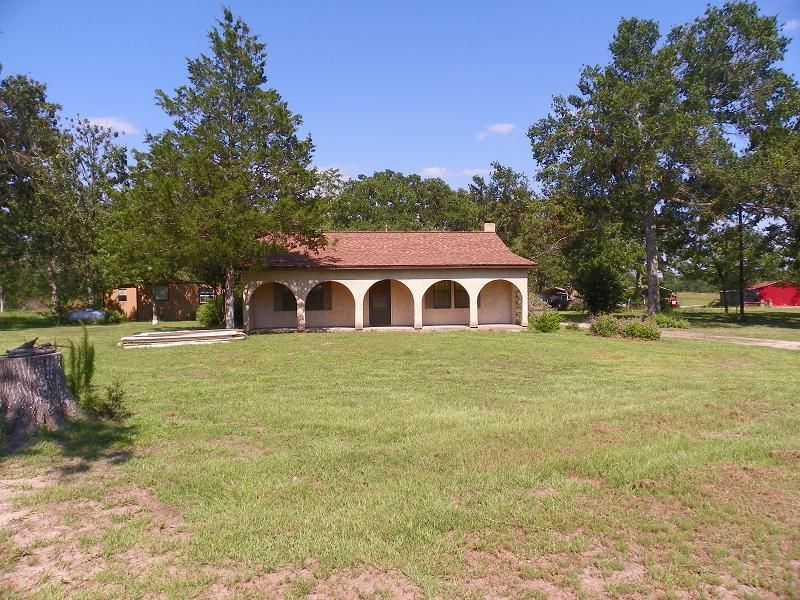 241C Dickey Loop, Bedias, TX 77831 Land and Farm