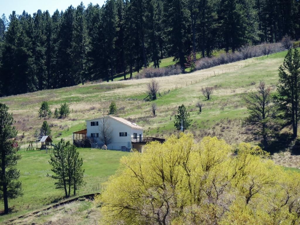 127 Castle Creek Road, Lewistown, MT 59457 Land and Farm