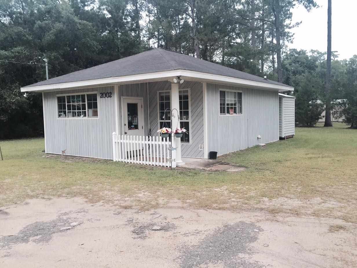 1.85 Acres, 2002 Sopchoppy, Sopchoppy, FL 32358 Land and Farm